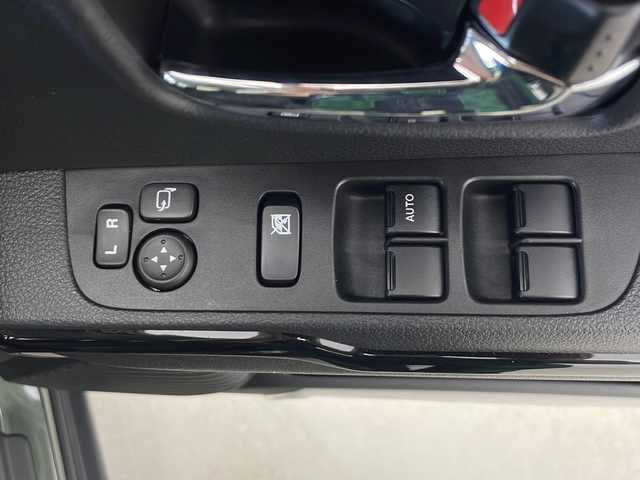 スズキ ハスラー HYBRID X 秋田県 2025(令7)年 0.6万km クールカーキパールメタリック/ソフトベージュメタリック 4WD/スズキセーフティサポート/社外メモリナビ/　（CD/Bluetooth）/バックカメラ/クルーズコントロール/ステアリングスイッチ/革巻きハンドル/前席シートヒーター/ETC/社外フロアマット/純正アルミホイール/LEDヘッドライト/フォグランプ/オートライト/スマートキー/スペアキー