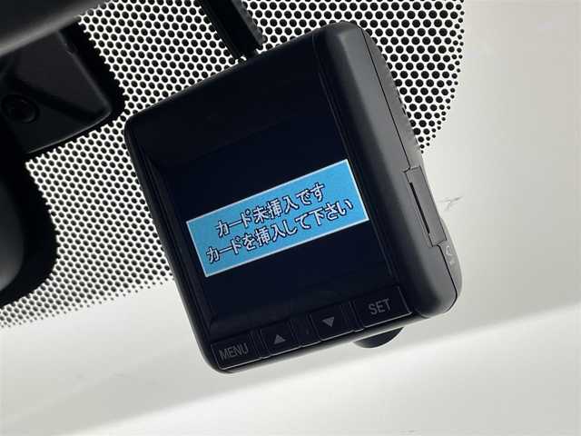 ホンダ フリード 埼玉県 2017(平29)年 4.8万km 黒 社外ナビ　NX614/(Bluetooth/USB/ipod/CD/DVD/AM/FM)/地デジワンセグ/前方ドライブレコーダー/ETC/Honda SENSING/・衝突軽減ブレーキ/・アダプティブ・クルーズ・コントロール/・歩行者事故低減ステアリング/・路外逸脱抑制機能/・先行車発進お知らせ機能/・標識認識機能/後席フリップダウンモニター/アイドリングストップ/ロールサンシェード/ステアリングリモコン/両側パワースライドドア/純正ドアバイザー/純正フロアマット