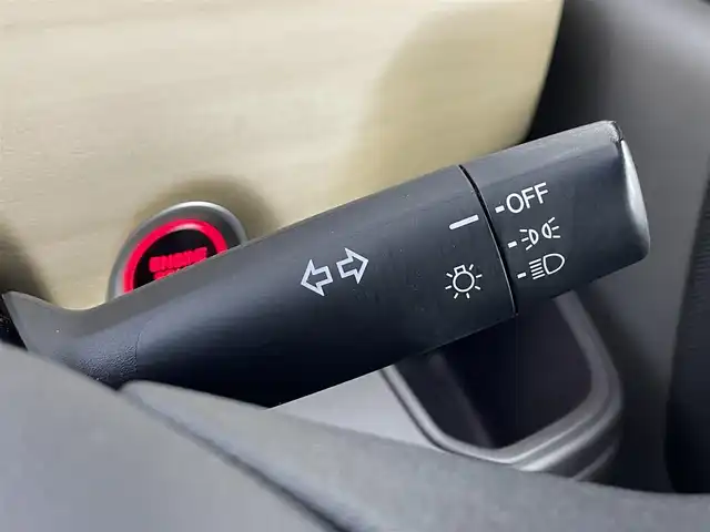 ホンダ フリード 埼玉県 2017(平29)年 4.8万km 黒 社外ナビ　NX614/(Bluetooth/USB/ipod/CD/DVD/AM/FM)/地デジワンセグ/前方ドライブレコーダー/ETC/Honda SENSING/・衝突軽減ブレーキ/・アダプティブ・クルーズ・コントロール/・歩行者事故低減ステアリング/・路外逸脱抑制機能/・先行車発進お知らせ機能/・標識認識機能/後席フリップダウンモニター/アイドリングストップ/ロールサンシェード/ステアリングリモコン/両側パワースライドドア/純正ドアバイザー/純正フロアマット