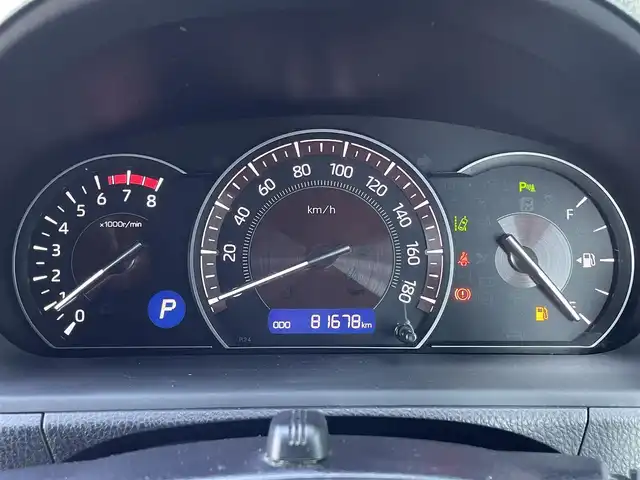 トヨタ エスクァイア Gi 島根県 2019(平31)年 8.2万km ブラック トヨタセーフティセンス/純正10インチナビ/CD/DVD/DTV/Bluetooth/バックカメラ/純正フリップダウンモニター/両側パワースライドドア /クルーズコントロール/合皮シート/シートヒーター /ステアリングスイッチ/ビルトインETC/LEDオートライト/オートマチックハイビーム/スマートキー/スペアキー /プッシュスタート /純正フロアマット/純正ドアバイザー