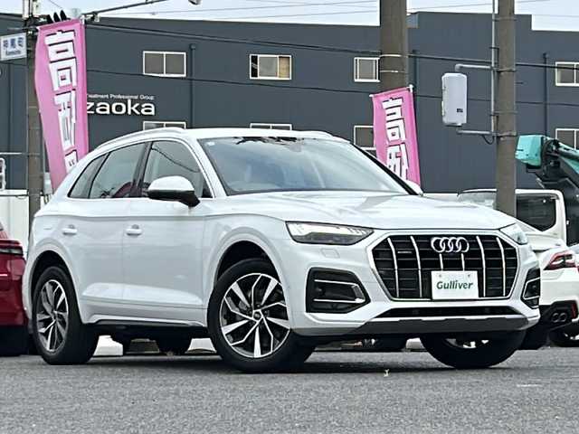 アウディ Ｑ５ 40TDIクワトロ アドバンスド 愛知県 2021(令3)年 3.7万km グレイシアホワイトメタリック /禁煙/正規ディーラー車/アドバンスドパッケージ/黒革シート//純正ナビ/BT/USB/全方位カメラ/ETC2.0//バーチャルコックピット//メモリ付きパワーシート//前後席シートヒーター//革巻きステア/ステアスイッチ/パドルシフト//ACC/速度警告/接近警告/トラフィックジャムアシスト//Audiアクティブレーンアシスト/プレセンス/サイドアシスト//純正LEDオートライト/オートハイビーム//電動パーキングブレーキ//パーキングアシスト//純正19インチAW/純正フロアマット//新車時保証書//取扱説明書//スペアスマートキー有