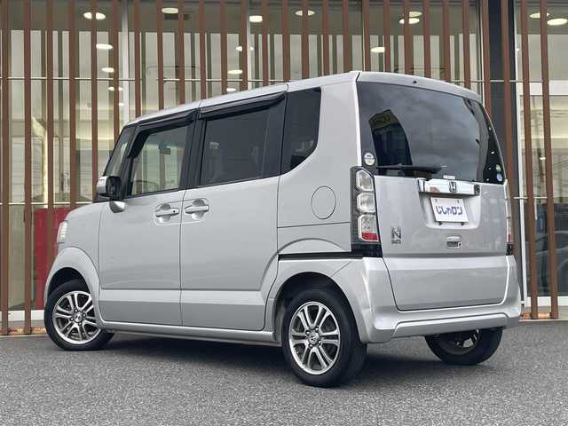ホンダ Ｎ ＢＯＸ G Lパッケージ 千葉県 2013(平25)年 10.8万km アラバスターシルバーメタリック (株)IDOMが運営する【じしゃロン八千代店】の自社ローン対象車両になります。こちらは現金またはオートローンご利用時の価格です。自社ローンご希望の方は別途その旨お申付け下さい/純正ナビ（CD・DVD）/ワンセグテレビ/ETC/片側パワースライドドア