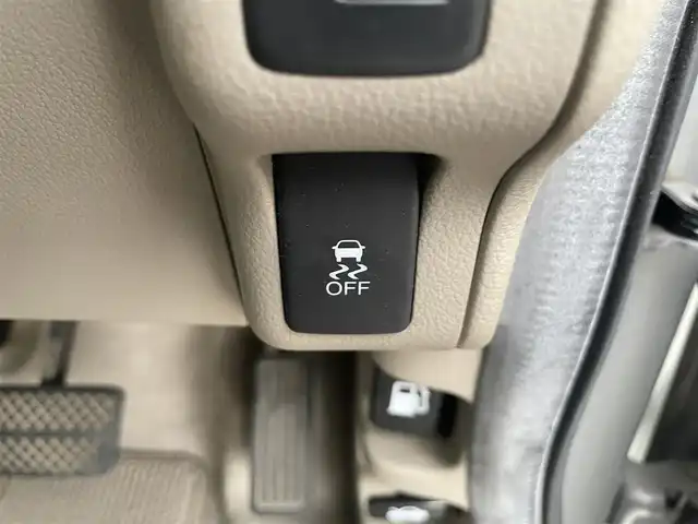ホンダ Ｎ ＢＯＸ G Lパッケージ 千葉県 2013(平25)年 10.8万km アラバスターシルバーメタリック (株)IDOMが運営する【じしゃロン八千代店】の自社ローン対象車両になります。こちらは現金またはオートローンご利用時の価格です。自社ローンご希望の方は別途その旨お申付け下さい/純正ナビ（CD・DVD）/ワンセグテレビ/ETC/片側パワースライドドア