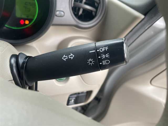 ホンダ Ｎ ＢＯＸ G Lパッケージ 千葉県 2013(平25)年 10.8万km アラバスターシルバーメタリック (株)IDOMが運営する【じしゃロン八千代店】の自社ローン対象車両になります。こちらは現金またはオートローンご利用時の価格です。自社ローンご希望の方は別途その旨お申付け下さい/純正ナビ（CD・DVD）/ワンセグテレビ/ETC/片側パワースライドドア