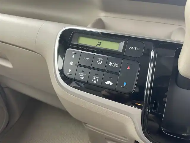ホンダ Ｎ ＢＯＸ G Lパッケージ 千葉県 2013(平25)年 10.8万km アラバスターシルバーメタリック (株)IDOMが運営する【じしゃロン八千代店】の自社ローン対象車両になります。こちらは現金またはオートローンご利用時の価格です。自社ローンご希望の方は別途その旨お申付け下さい/純正ナビ（CD・DVD）/ワンセグテレビ/ETC/片側パワースライドドア