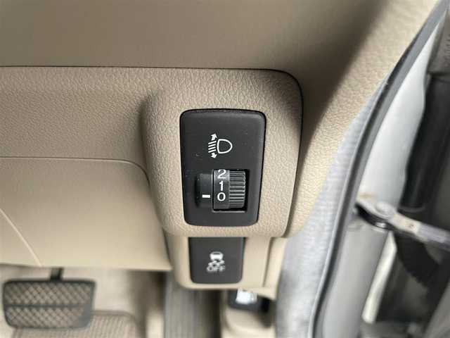 ホンダ Ｎ ＢＯＸ G Lパッケージ 千葉県 2013(平25)年 10.8万km アラバスターシルバーメタリック (株)IDOMが運営する【じしゃロン八千代店】の自社ローン対象車両になります。こちらは現金またはオートローンご利用時の価格です。自社ローンご希望の方は別途その旨お申付け下さい/純正ナビ（CD・DVD）/ワンセグテレビ/ETC/片側パワースライドドア