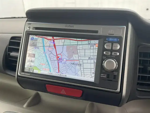 ホンダ Ｎ ＢＯＸ G Lパッケージ 千葉県 2013(平25)年 10.8万km アラバスターシルバーメタリック (株)IDOMが運営する【じしゃロン八千代店】の自社ローン対象車両になります。こちらは現金またはオートローンご利用時の価格です。自社ローンご希望の方は別途その旨お申付け下さい/純正ナビ（CD・DVD）/ワンセグテレビ/ETC/片側パワースライドドア