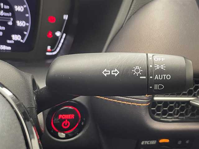 ホンダ ＺＲ－Ｖ ハイブリッド e:HEV Z 滋賀県 2023(令5)年 3.5万km クリスタルブラックパール 禁煙車/純正ナビ/【フルセグTV/Bluetooth/USB】/ETC2.0/マルチビューカメラ/BOSEサウンド/ホンダセンシング/●衝突軽減ブレーキ/●先行車発進お知らせ機能/●歩行者事故低減ステアリング/●路外逸脱抑制機能/●標識認識機能/●渋滞追従機能付アダプティブクルーズコントロール/●車線維持支援システム/●トラフィックジャムアシスト/●誤発進抑制機能/●後方誤発進抑制機能/●近距離衝突軽減ブレーキ/●パーキングセンサーシステム/●オートハイビーム/パワーシート/ドライビングポジションシステム/シートヒーター/ステアリングヒーター/ワイヤレス充電/ハンズフリーパワーバックドア/LEDヘッドライト/オートブレーキホールド