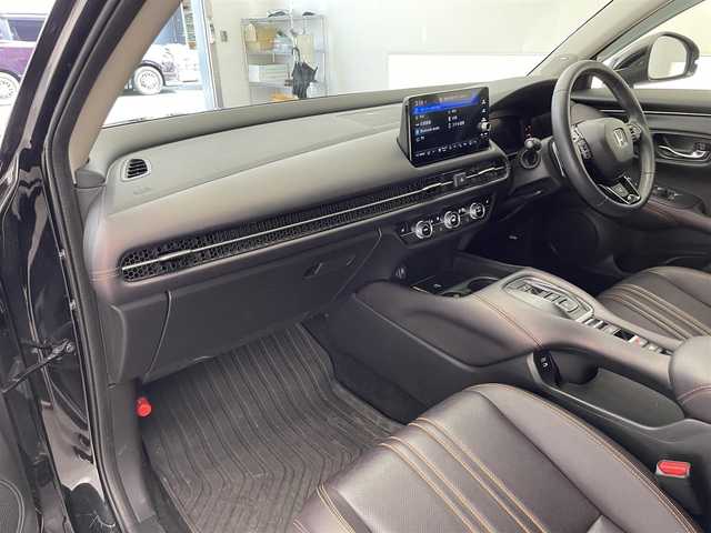 ホンダ ＺＲ－Ｖ ハイブリッド e:HEV Z 滋賀県 2023(令5)年 3.5万km クリスタルブラックパール 禁煙車/純正ナビ/【フルセグTV/Bluetooth/USB】/ETC2.0/マルチビューカメラ/BOSEサウンド/ホンダセンシング/●衝突軽減ブレーキ/●先行車発進お知らせ機能/●歩行者事故低減ステアリング/●路外逸脱抑制機能/●標識認識機能/●渋滞追従機能付アダプティブクルーズコントロール/●車線維持支援システム/●トラフィックジャムアシスト/●誤発進抑制機能/●後方誤発進抑制機能/●近距離衝突軽減ブレーキ/●パーキングセンサーシステム/●オートハイビーム/パワーシート/ドライビングポジションシステム/シートヒーター/ステアリングヒーター/ワイヤレス充電/ハンズフリーパワーバックドア/LEDヘッドライト/オートブレーキホールド