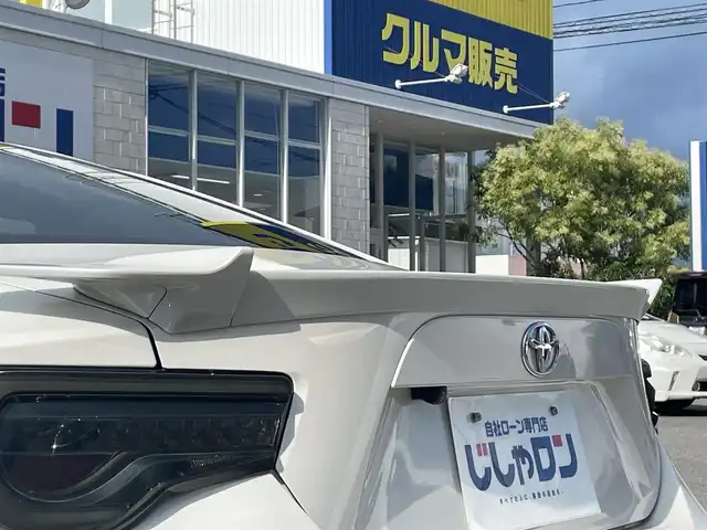 トヨタ ８６ GT リミテッド 佐賀県 2012(平24)年 13.6万km サテンホワイトパール （株)IDOMが運営する【じしゃロン佐賀店】の自社ローン専用車両になります。/こちらは現金またはオートローンご利用時の価格です。自社ローンご希望の方は別途その旨お申付け下さい/ＡＴ車　/禁煙車　/社外16インチアルミ　/ナビ／フルセグ/純正ナビ/フルセグ　/バックカメラ　　/ＢＴオーディオ　/パドルシフト