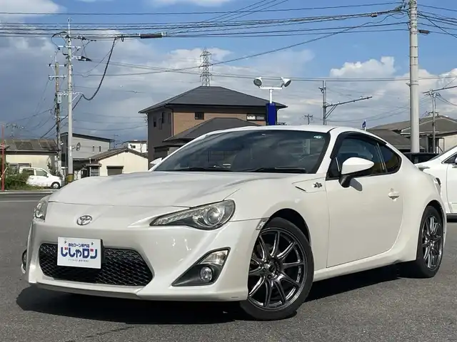 トヨタ ８６ GT リミテッド 佐賀県 2012(平24)年 13.6万km サテンホワイトパール （株)IDOMが運営する【じしゃロン佐賀店】の自社ローン専用車両になります。/こちらは現金またはオートローンご利用時の価格です。自社ローンご希望の方は別途その旨お申付け下さい/ＡＴ車　/禁煙車　/社外16インチアルミ　/ナビ／フルセグ/純正ナビ/フルセグ　/バックカメラ　　/ＢＴオーディオ　/パドルシフト