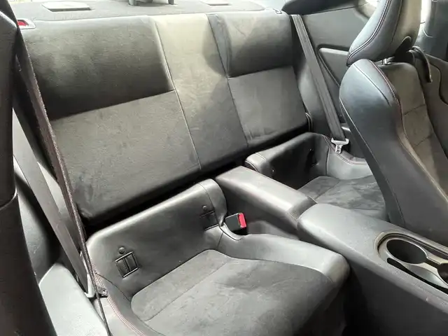 トヨタ ８６ GT リミテッド 佐賀県 2012(平24)年 13.6万km サテンホワイトパール （株)IDOMが運営する【じしゃロン佐賀店】の自社ローン専用車両になります。/こちらは現金またはオートローンご利用時の価格です。自社ローンご希望の方は別途その旨お申付け下さい/ＡＴ車　/禁煙車　/社外16インチアルミ　/ナビ／フルセグ/純正ナビ/フルセグ　/バックカメラ　　/ＢＴオーディオ　/パドルシフト