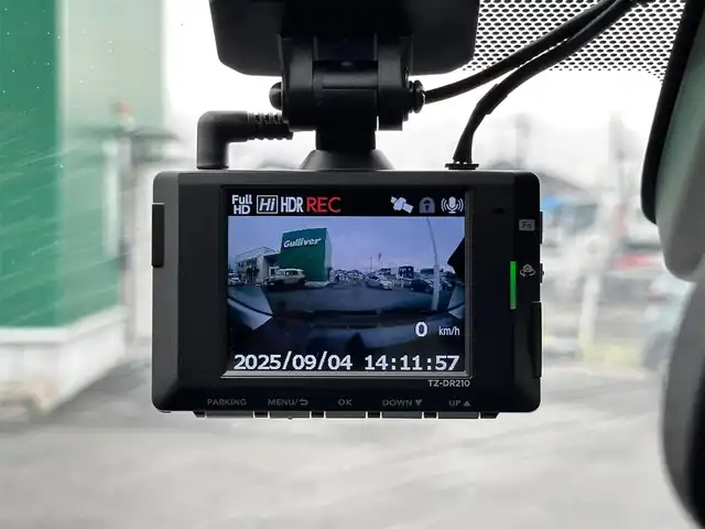 トヨタ アクア S スタイルブラック 宮城県 2021(令3)年 7.6万km ブラックマイカ パノラミックビューモニター/ビューティパッケージ/・シートヒーター/・ナノイー/＝＝＝/セーフティセンス/・プリクラッシュセーフティ/・レーンディパーチャーアラート/・オートマチックハイビーム/クリアランスソナー/パーキングサポートブレーキ/純正9インチナビ（NSZT-Y68T）/・CD/DVD/・Bluetooth/・フルセグTV/ビルトインETC/ドライブレコーダー/ステアリングスイッチ/LEDヘッドランプ/フォグランプ/オートライト/スマートキー＆プッシュスタート/電動格納ミラー/社外15インチAW/純正フロアマット/ドアバイザー/Wエアバッグ