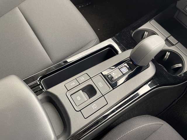 トヨタ プリウス U 愛知県 2025(令7)年 0.3万km グレーⅡ トヨタセーフティセンス/純正８型ディスプレイオーディオ（ナビなし）/レーダークルーズコントロール/シートヒーター/バックカメラ/純正アルミホイール/コーナーセンサー/ETC2.0/フルセグ/Bluetooth/オートマチックハイビーム/衝突軽減システム/ステアリングスイッチ/スマートキー/プッシュスタート