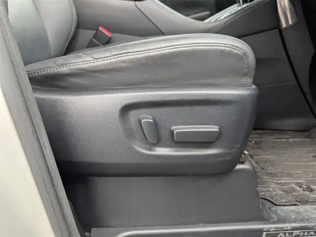 トヨタ アルファード S Cパッケージ 福井県 2020(令2)年 6.4万km ホワイトパールクリスタルシャイン 10インチメーカーオプションナビ/フルセグテレビ/パノラミックビューモニター/両側パワースライドドア/JBLプレミアムサウンド/CDチェンジャー/トヨタセーフティセンス/BSM/自動駐車システム/全車速追従機能付クルーズコントロール/前後コーナーセンサー/SOSボタン/ビルトインETC2.0/パワーシート/シートメモリー/シートヒーター・エアシート/前方ドライブレコーダー/オットマン/純正フロアマット/純正18インチAW/電動リアゲート/スマートキー