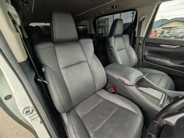 トヨタ アルファード S Cパッケージ 福井県 2020(令2)年 6.4万km ホワイトパールクリスタルシャイン 10インチメーカーオプションナビ/フルセグテレビ/パノラミックビューモニター/両側パワースライドドア/JBLプレミアムサウンド/CDチェンジャー/トヨタセーフティセンス/BSM/自動駐車システム/全車速追従機能付クルーズコントロール/前後コーナーセンサー/SOSボタン/ビルトインETC2.0/パワーシート/シートメモリー/シートヒーター・エアシート/前方ドライブレコーダー/オットマン/純正フロアマット/純正18インチAW/電動リアゲート/スマートキー