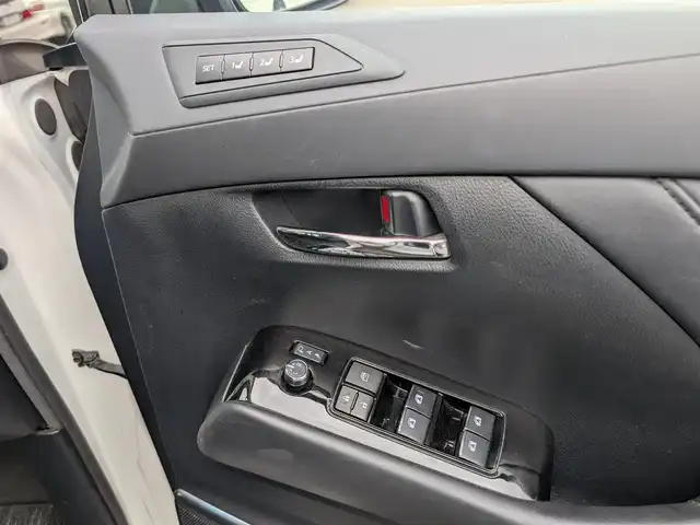 トヨタ アルファード S Cパッケージ 福井県 2020(令2)年 6.4万km ホワイトパールクリスタルシャイン 10インチメーカーオプションナビ/フルセグテレビ/パノラミックビューモニター/両側パワースライドドア/JBLプレミアムサウンド/CDチェンジャー/トヨタセーフティセンス/BSM/自動駐車システム/全車速追従機能付クルーズコントロール/前後コーナーセンサー/SOSボタン/ビルトインETC2.0/パワーシート/シートメモリー/シートヒーター・エアシート/前方ドライブレコーダー/オットマン/純正フロアマット/純正18インチAW/電動リアゲート/スマートキー