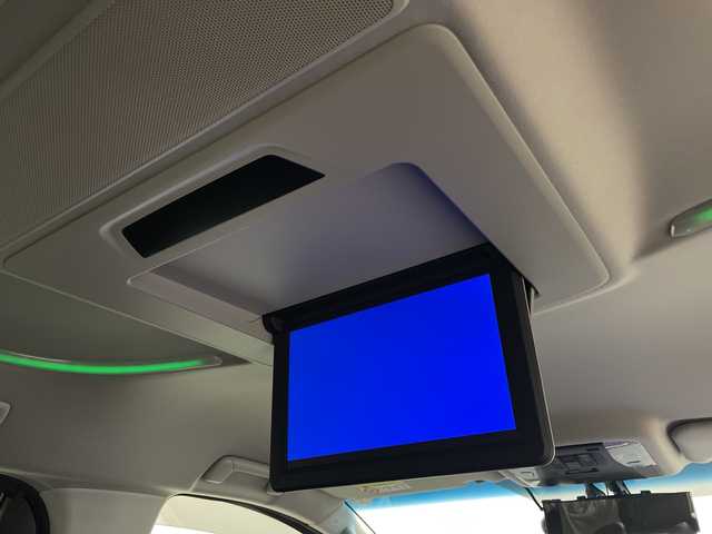 トヨタ ヴェルファイア ZA Gエディション 鹿児島県 2015(平27)年 4.1万km ホワイトパールクリスタルシャイン 純正ナビ/（フルセグ/Bluetooth/CD/DVD）/トヨタセーフティセンス/プリクラッシュセーフティ　/ＪＢＬプレミアムサウンド　/モデリスタエアロ　/純正フリップダウンモニター　/レーダークルーズコントロール/パノラミックビューモニター/両側パワースライドドア/前席シートヒーター/運転席パワーシート　/助手席パワーシート/純正ビルトインＥＴＣ/レザーシート/オットマンシート/レーンキープアシスト/バックカメラ/3列シート/電動リアゲート/ウォークスルー/純正18インチアルミホイール/オートマチックハイビーム/前後コーナーセンサー/保証書/取扱説明書/スペアキー