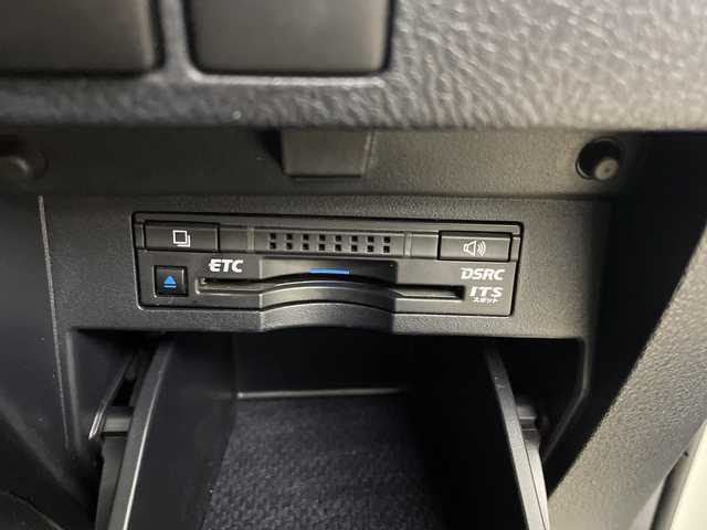 トヨタ ヴェルファイア ZA Gエディション 鹿児島県 2015(平27)年 4.1万km ホワイトパールクリスタルシャイン 純正ナビ/（フルセグ/Bluetooth/CD/DVD）/トヨタセーフティセンス/プリクラッシュセーフティ　/ＪＢＬプレミアムサウンド　/モデリスタエアロ　/純正フリップダウンモニター　/レーダークルーズコントロール/パノラミックビューモニター/両側パワースライドドア/前席シートヒーター/運転席パワーシート　/助手席パワーシート/純正ビルトインＥＴＣ/レザーシート/オットマンシート/レーンキープアシスト/バックカメラ/3列シート/電動リアゲート/ウォークスルー/純正18インチアルミホイール/オートマチックハイビーム/前後コーナーセンサー/保証書/取扱説明書/スペアキー