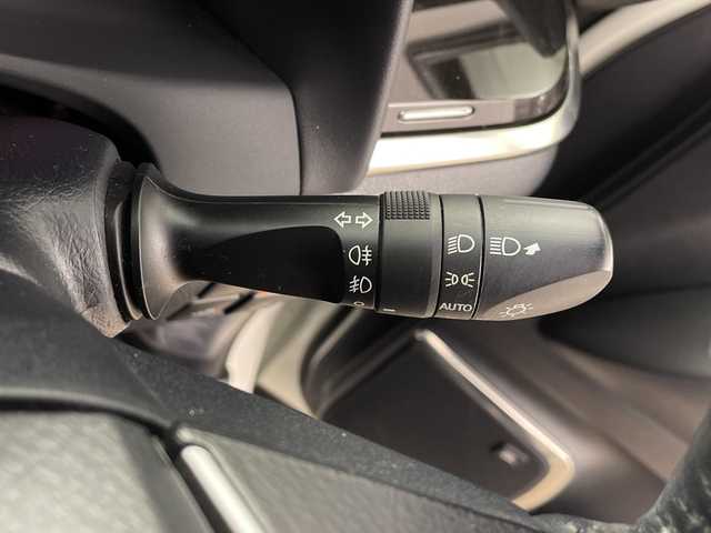 トヨタ ヴェルファイア ZA Gエディション 鹿児島県 2015(平27)年 4.1万km ホワイトパールクリスタルシャイン 純正ナビ/（フルセグ/Bluetooth/CD/DVD）/トヨタセーフティセンス/プリクラッシュセーフティ　/ＪＢＬプレミアムサウンド　/モデリスタエアロ　/純正フリップダウンモニター　/レーダークルーズコントロール/パノラミックビューモニター/両側パワースライドドア/前席シートヒーター/運転席パワーシート　/助手席パワーシート/純正ビルトインＥＴＣ/レザーシート/オットマンシート/レーンキープアシスト/バックカメラ/3列シート/電動リアゲート/ウォークスルー/純正18インチアルミホイール/オートマチックハイビーム/前後コーナーセンサー/保証書/取扱説明書/スペアキー