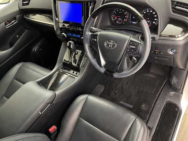 トヨタ ヴェルファイア ZA Gエディション 鹿児島県 2015(平27)年 4.1万km ホワイトパールクリスタルシャイン 純正ナビ/（フルセグ/Bluetooth/CD/DVD）/トヨタセーフティセンス/プリクラッシュセーフティ　/ＪＢＬプレミアムサウンド　/モデリスタエアロ　/純正フリップダウンモニター　/レーダークルーズコントロール/パノラミックビューモニター/両側パワースライドドア/前席シートヒーター/運転席パワーシート　/助手席パワーシート/純正ビルトインＥＴＣ/レザーシート/オットマンシート/レーンキープアシスト/バックカメラ/3列シート/電動リアゲート/ウォークスルー/純正18インチアルミホイール/オートマチックハイビーム/前後コーナーセンサー/保証書/取扱説明書/スペアキー