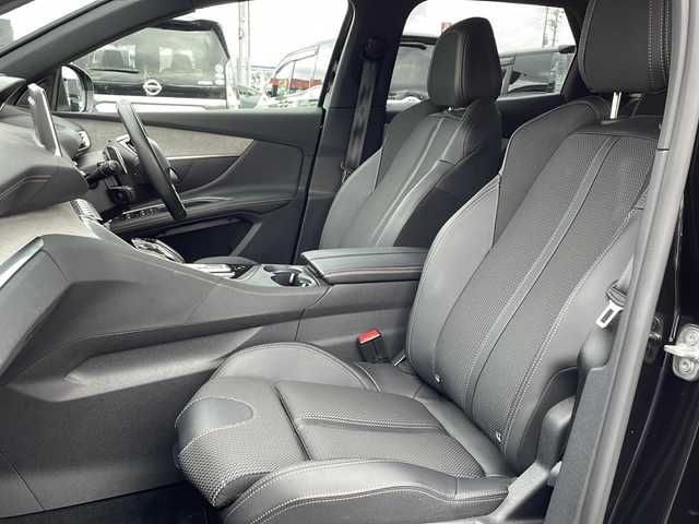 プジョー プジョー ３００８ GT 徳島県 2022(令4)年 2.7万km ペルラネラブラック 純正ナビ/（BT/ラジオ/USB）/サンルーフ/全方位カメラ/ETC/ドライブレコーダー/電動リアゲート/運転席マッサージ機能/ヒルディセントコントロール/パドルシフト/パワーバックドア/ブラインドスポットモニター/シートメモリ/パワーシート/シートヒーター/LEDヘッドライト/前後コーナーセンサー