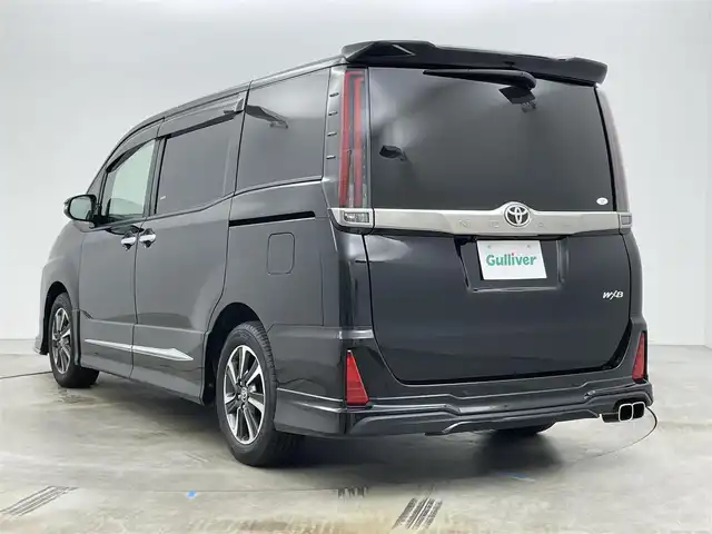 トヨタ ノア Si ダブルバイビーⅡ 岡山県 2020(令2)年 3.6万km ブラック 純正9インチナビ/型番：NSZT-Y68T/（CD/DVD/TV/BT)/純正12.1インチ後席モニター/モデリスタエアロ/マフラーカッター/両側パワースライドドア/LEDヘッドライト/オートライト/ETC/クルーズコントロール/コーナーセンサー/ハーフレザーシート/純正アルミホイール