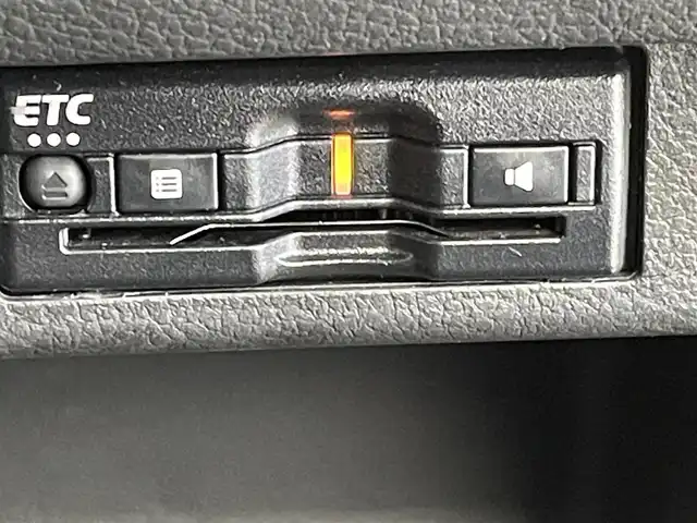 スズキ クロスビー HYBRID MZ 群馬県 2023(令5)年 2.8万km キャラバンアイボリーパールメタリック/ホワイト 2トーンルーフ ７インチディスプレイオーディオ　バックカメラ　衝突軽減システム　アダプティブクルーズコントロール　レーンアシスト　シートヒーター　障害物センサー　横滑り防止　アイドリングストップ　スマートキー　禁煙車