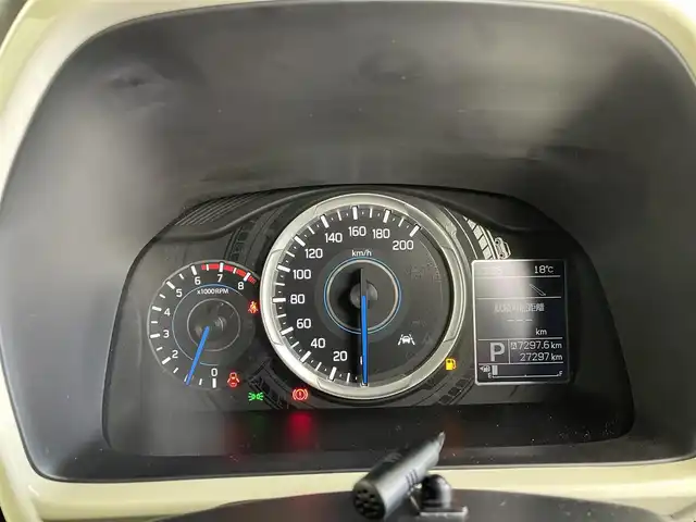 スズキ クロスビー HYBRID MZ 群馬県 2023(令5)年 2.8万km キャラバンアイボリーパールメタリック/ホワイト 2トーンルーフ ７インチディスプレイオーディオ　バックカメラ　衝突軽減システム　アダプティブクルーズコントロール　レーンアシスト　シートヒーター　障害物センサー　横滑り防止　アイドリングストップ　スマートキー　禁煙車