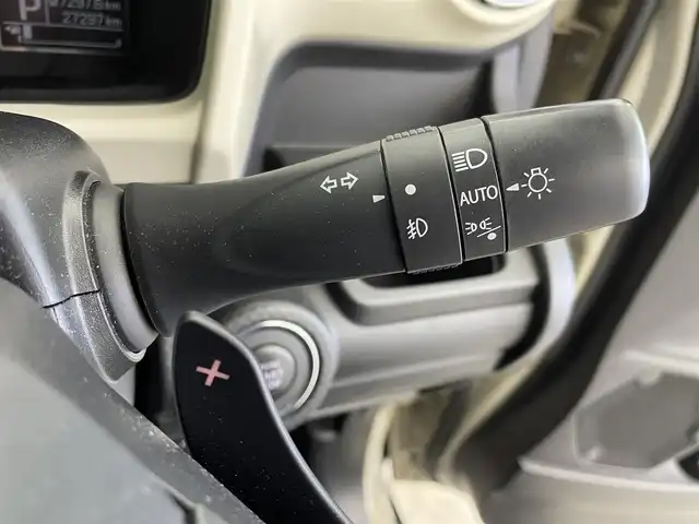 スズキ クロスビー HYBRID MZ 群馬県 2023(令5)年 2.8万km キャラバンアイボリーパールメタリック/ホワイト 2トーンルーフ ７インチディスプレイオーディオ　バックカメラ　衝突軽減システム　アダプティブクルーズコントロール　レーンアシスト　シートヒーター　障害物センサー　横滑り防止　アイドリングストップ　スマートキー　禁煙車