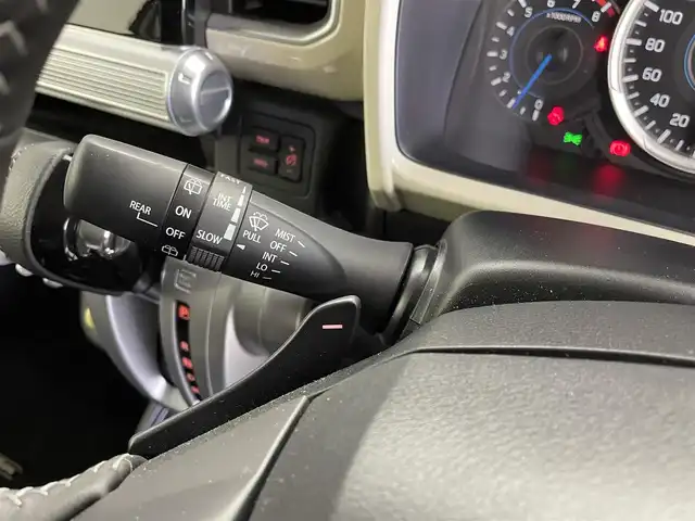 スズキ クロスビー HYBRID MZ 群馬県 2023(令5)年 2.8万km キャラバンアイボリーパールメタリック/ホワイト 2トーンルーフ ７インチディスプレイオーディオ　バックカメラ　衝突軽減システム　アダプティブクルーズコントロール　レーンアシスト　シートヒーター　障害物センサー　横滑り防止　アイドリングストップ　スマートキー　禁煙車