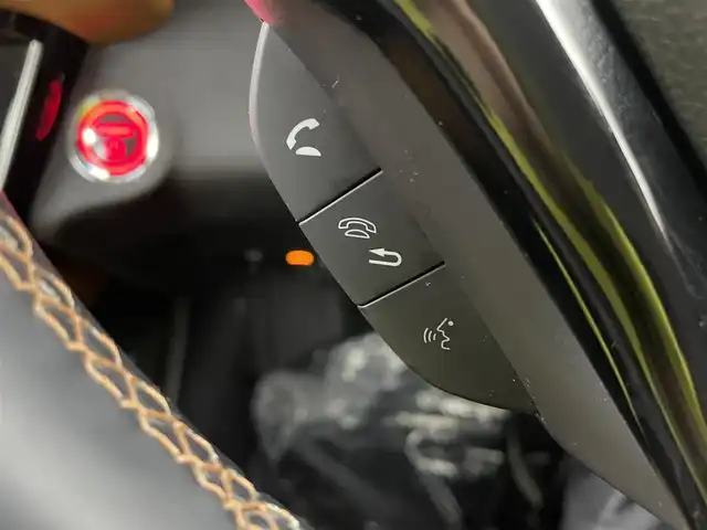 ホンダ ヴェゼル ハイブリッド Z ホンダセンシング 埼玉県 2018(平30)年 4.8万km シルバーミストグリーンM 純正８型ナビ　シートヒーター　Ｂカメラ　衝突軽減　ＬＥＤヘッドライト　純正フロアマット　メモリー付パワーシート　寒冷地仕様　ＭＴモード付　フルセグＴＶ　スマートキー　チップアップ　ルーフレール