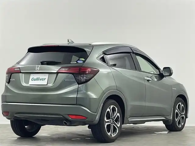 ホンダ ヴェゼル ハイブリッド Z ホンダセンシング 埼玉県 2018(平30)年 4.8万km シルバーミストグリーンM 純正８型ナビ　シートヒーター　Ｂカメラ　衝突軽減　ＬＥＤヘッドライト　純正フロアマット　メモリー付パワーシート　寒冷地仕様　ＭＴモード付　フルセグＴＶ　スマートキー　チップアップ　ルーフレール