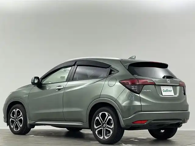 ホンダ ヴェゼル ハイブリッド Z ホンダセンシング 埼玉県 2018(平30)年 4.8万km シルバーミストグリーンM 純正８型ナビ　シートヒーター　Ｂカメラ　衝突軽減　ＬＥＤヘッドライト　純正フロアマット　メモリー付パワーシート　寒冷地仕様　ＭＴモード付　フルセグＴＶ　スマートキー　チップアップ　ルーフレール