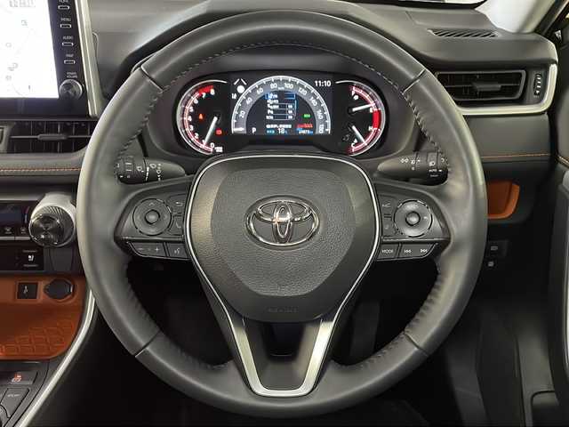 トヨタ ＲＡＶ４ アドベンチャー 広島県 2022(令4)年 2.5万km アティチュードブラックマイカ 純正９型ナビ/バックカメラ/デジタルインナーミラー/ブラインドスポットモニター/温冷シート/パワーシート/ステアリングヒーター/レーダークルーズコントロール/前後ドラレコ/ＥＴＣ２．０/電動パーキングブレーキ/衝突軽減/オートマチックハイビーム/レーンキープアシスト/踏み間違い防止/純正19インチアルミホイール(235/55/19)/エアバッグ(運転席/助手席/サイド/カーテン)