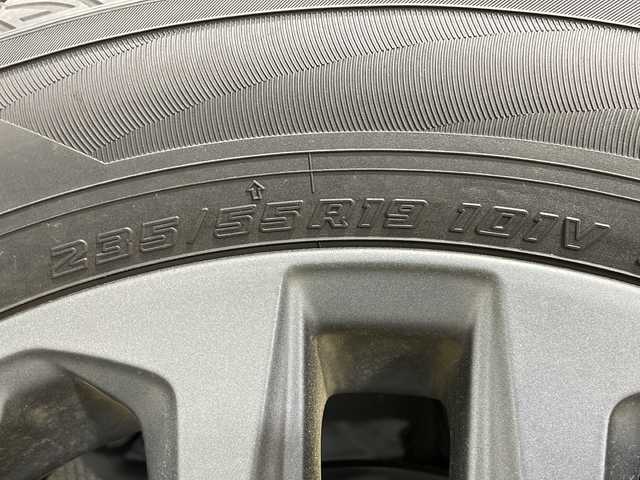 トヨタ ＲＡＶ４ アドベンチャー 広島県 2022(令4)年 2.5万km アティチュードブラックマイカ 純正９型ナビ/バックカメラ/デジタルインナーミラー/ブラインドスポットモニター/温冷シート/パワーシート/ステアリングヒーター/レーダークルーズコントロール/前後ドラレコ/ＥＴＣ２．０/電動パーキングブレーキ/衝突軽減/オートマチックハイビーム/レーンキープアシスト/踏み間違い防止/純正19インチアルミホイール(235/55/19)/エアバッグ(運転席/助手席/サイド/カーテン)