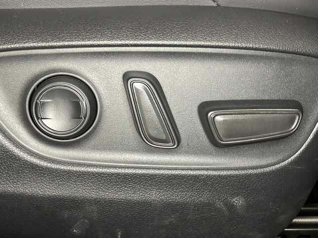 トヨタ ＲＡＶ４ アドベンチャー 広島県 2022(令4)年 2.5万km アティチュードブラックマイカ 純正９型ナビ/バックカメラ/デジタルインナーミラー/ブラインドスポットモニター/温冷シート/パワーシート/ステアリングヒーター/レーダークルーズコントロール/前後ドラレコ/ＥＴＣ２．０/電動パーキングブレーキ/衝突軽減/オートマチックハイビーム/レーンキープアシスト/踏み間違い防止/純正19インチアルミホイール(235/55/19)/エアバッグ(運転席/助手席/サイド/カーテン)