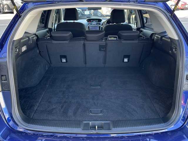 スバル レヴォーグ 1．6GTアイサイト スマートED 道東・釧路十勝 2019(令1)年 5万km ラピスブルーP ・ワンオーナー/・4WD/・純正8インチSDナビ/(フルセグ・BT・CD・DVD・FM・AM・USB)/・バックカメラ/サイドカメラ/フロントカメラ/・レーダークルーズコントロール/・レーンキープアシスト/・ブラインドスポットモニター/・アイサイト/・横滑り防止/・ETC/・リアパーキングセンサー/・LEDヘッドライト/・フォグライト/・オートライト/・MTモード付AT/・パドルシフト/・運転席のみパワーシート/・前席シートヒーター/・純正フロアマット/・アイドリングストップ/・電格ウィンカーミラー