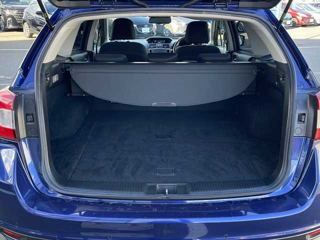 スバル レヴォーグ 1．6GTアイサイト スマートED 道東・釧路十勝 2019(令1)年 5万km ラピスブルーP ・ワンオーナー/・4WD/・純正8インチSDナビ/(フルセグ・BT・CD・DVD・FM・AM・USB)/・バックカメラ/サイドカメラ/フロントカメラ/・レーダークルーズコントロール/・レーンキープアシスト/・ブラインドスポットモニター/・アイサイト/・横滑り防止/・ETC/・リアパーキングセンサー/・LEDヘッドライト/・フォグライト/・オートライト/・MTモード付AT/・パドルシフト/・運転席のみパワーシート/・前席シートヒーター/・純正フロアマット/・アイドリングストップ/・電格ウィンカーミラー