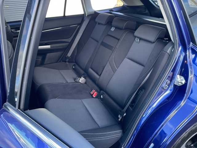 スバル レヴォーグ 1．6GTアイサイト スマートED 道東・釧路十勝 2019(令1)年 5万km ラピスブルーP ・ワンオーナー/・4WD/・純正8インチSDナビ/(フルセグ・BT・CD・DVD・FM・AM・USB)/・バックカメラ/サイドカメラ/フロントカメラ/・レーダークルーズコントロール/・レーンキープアシスト/・ブラインドスポットモニター/・アイサイト/・横滑り防止/・ETC/・リアパーキングセンサー/・LEDヘッドライト/・フォグライト/・オートライト/・MTモード付AT/・パドルシフト/・運転席のみパワーシート/・前席シートヒーター/・純正フロアマット/・アイドリングストップ/・電格ウィンカーミラー