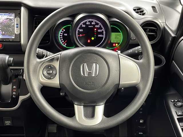 ホンダ Ｎ ＢＯＸ G 大阪府 2015(平27)年 3.6万km プレミアムディープロッソパール 純正インターナビ(Gathers/VXM-155VSi)/【ワンセグTV/Bluetooth/CD/DVD/USB接続/SD】/両側パワースライドドア/バックカメラ/シティブレーキアクティブシステム(CTBA)/レーザーセンサー/自動ブレーキ/誤発進抑制機能/純正14インチAW/ハロゲンヘッドライト/後席チップアップシート/ベンチシート/パワステ/パワーウィンドウ/サイドエアバック/カーテンエアバック/プラズマクラスター/スマートキー/プッシュスタート/保証書/点検記録簿