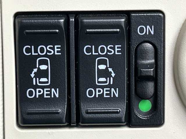 ダイハツ ムーヴ キャンバス X メイクアップ リミテッド SAⅢ 三重県 2019(令1)年 2.8万km パールホワイトⅢ/ファインミントメタリック 2トーン /禁煙車//スマートアシスト３//パノラミックビューモニター//純正メモリナビ(NMZK-W70D)//フルセグ//両側パワースライドドア//ステアリングスイッチ//オートライト//オートハイビーム//前後ドライブレコーダー//電動格納ミラー//スマートキー//スペアキー有//プッシュスタート//純正フロアマット