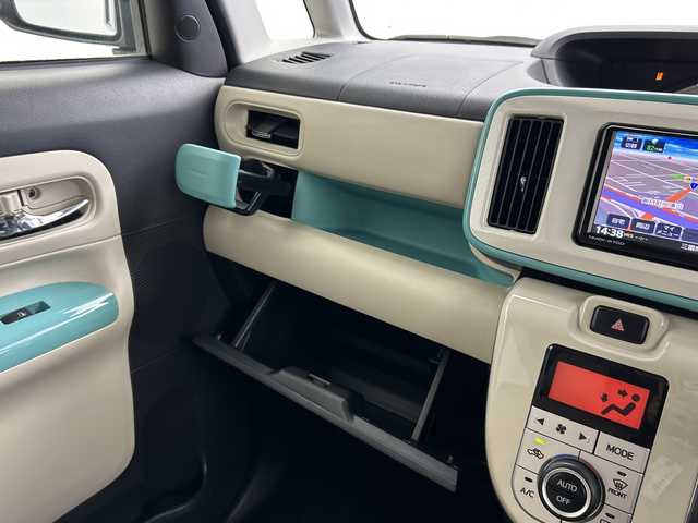 ダイハツ ムーヴ キャンバス X メイクアップ リミテッド SAⅢ 三重県 2019(令1)年 2.8万km パールホワイトⅢ/ファインミントメタリック 2トーン /禁煙車//スマートアシスト３//パノラミックビューモニター//純正メモリナビ(NMZK-W70D)//フルセグ//両側パワースライドドア//ステアリングスイッチ//オートライト//オートハイビーム//前後ドライブレコーダー//電動格納ミラー//スマートキー//スペアキー有//プッシュスタート//純正フロアマット