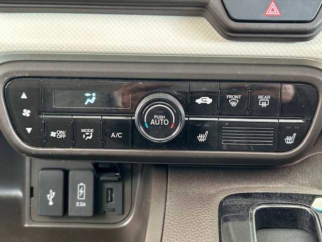 ホンダ Ｎ ＢＯＸ L 埼玉県 2022(令4)年 1.7万km プラチナホワイトパール ホンダセンシング/純正ディスプレイオーディオ/ ＣＤ/ＢＴ/ワンセグ/ＵＳＢ/バックカメラ/左電動スライドドア/ＡＣＣ/レーンキープ/衝突軽減ブレーキ/ブレーキホールド/スマートキー/禁煙車