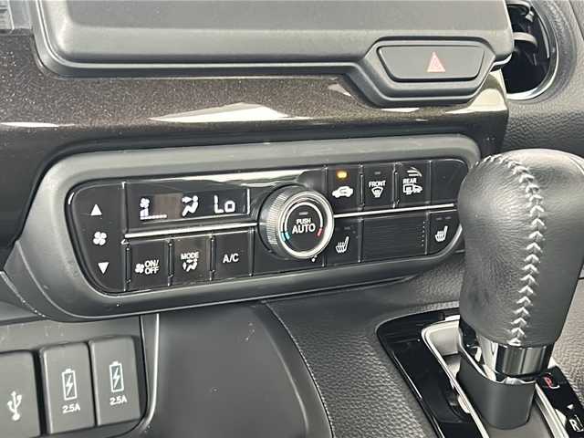 ホンダ Ｎ ＢＯＸ カスタム G L ターボ ホンダセンシング 富山県 2019(令1)年 1.8万km プラチナホワイトパール ４WD/純正ナビ/フルセグ/BT/CD/DVD/バックカメラ/ビルトインETC/衝突軽減ブレーキ/レーンキープアシスト/レーダークルーズコントロール/ドライブレコーダー/シートヒーター/純正１５インチAW/オートライト/オートハイビーム/純正フロアマット/両側パワースライドドア/スマートキー