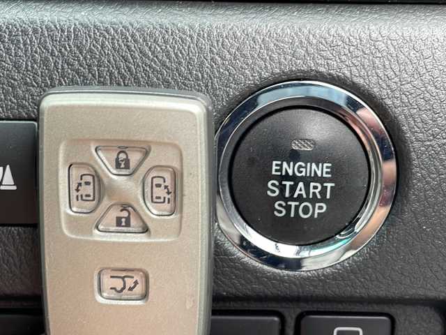トヨタ ヴェルファイア 3．5Z Gエディション 沖縄県 2014(平26)年 9.7万km ホワイトパールクリスタルシャイン 禁煙車　/純正８インチナビ　フルセグＴＶ　Bluetooth DVD再生可/バックカメラ　/純正フリップダウンモニター　/両側パワースライドドア　　/前方ドライブレコーダー　/クリアランスソナー　/ビルトインＥＴＣ　/ウッドコンビステアリング/ステアリングスイッチ/DN席パワーシート/D席シートメモリー/ナノイー空気清浄器/HIDヘッドライト/オートライト /スマートキー