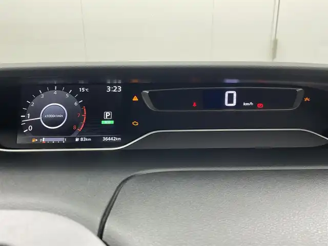 日産 セレナ ハイウェイスター V 茨城県 2020(令2)年 3.7万km ブリリアントホワイトパール エマージェンシーブレーキ/プロパイロット/carrozeriaナビ/　　CD/DVD/BT/フルセグTV/アラウンドビューモニター/両側パワースライドドア/LEDオートライト/純正16インチAW/ステアリングスイッチ/アイドリングストップ/プッシュスタート/ETC/禁煙車