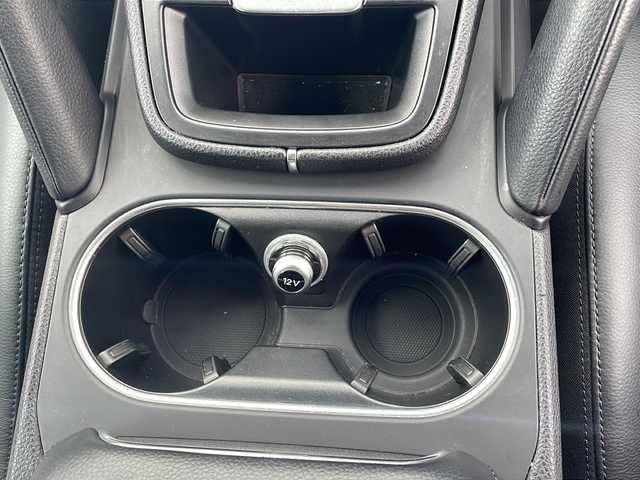 ポルシェ カイエン 山口県 2019(令1)年 6.6万km ピュアホワイト メーカーオプションナビ/(AM/FM/Bluetooth)/全周囲カメラ/前後ドライブレコーダー/ビルトインETC2.0/サンルーフ/衝突軽減ブレーキ/レーンキープアシスト/コーナーセンサー/ブラインドスポットモニター/レーダークルーズコントロール/パワーバックドア/アイドリングストップ/レザーシート/前席シートヒーター/前席エアシート/パドルシフト/ステアリングスイッチ/オートライト/キーレス/スマートキー×２/純正アルミホイール/純正フロアマット/取扱説明書/保証書