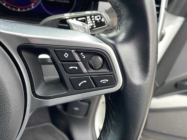 ポルシェ カイエン 山口県 2019(令1)年 6.6万km ピュアホワイト メーカーオプションナビ/(AM/FM/Bluetooth)/全周囲カメラ/前後ドライブレコーダー/ビルトインETC2.0/サンルーフ/衝突軽減ブレーキ/レーンキープアシスト/コーナーセンサー/ブラインドスポットモニター/レーダークルーズコントロール/パワーバックドア/アイドリングストップ/レザーシート/前席シートヒーター/前席エアシート/パドルシフト/ステアリングスイッチ/オートライト/キーレス/スマートキー×２/純正アルミホイール/純正フロアマット/取扱説明書/保証書