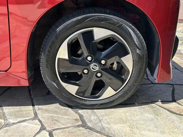 日産 ルークス ハイウェイスター X 静岡県 2020(令2)年 4.4万km スパークリングレッドM 純正ナビ/・アラウンドビューモニター/・Bluetooth/・CD/DVD/・フルセグTV/主要装備/・プッシュスタート/・ETC車載器/・片側パワースライドドア/・ドライブレコーダー/・エマージェンシーブレーキ/・純正ＡＷ/・純正フロアマット/・後席サンシェード/・オートライト/・LEDヘッドライト/・前後ソナー/・スマートキー/・アイドリングストップ